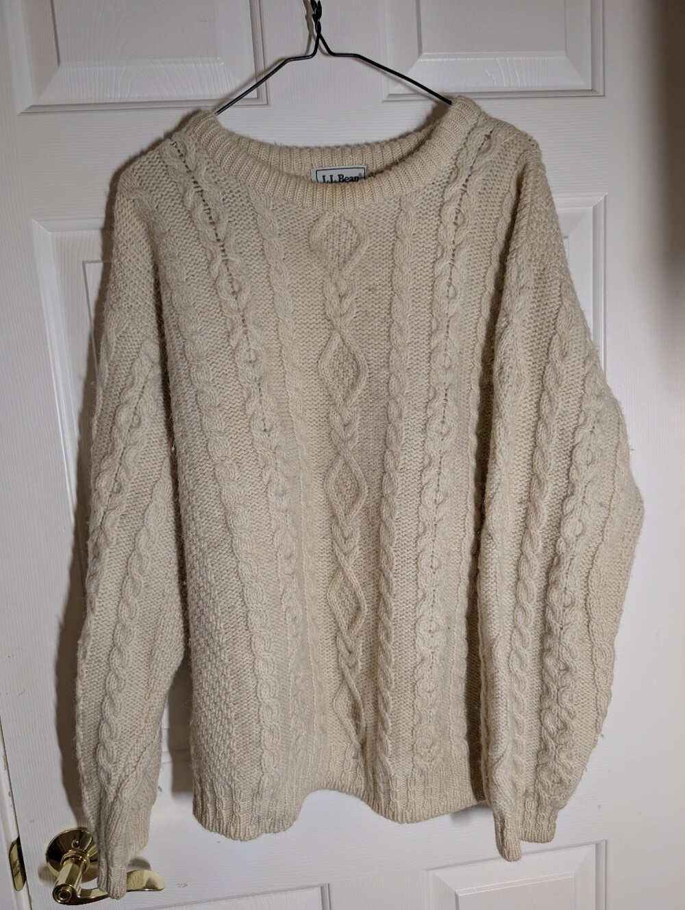 VTG LL Bean Aran Cable Knit Sweater Beige Mens L  Ireland Pure Wool